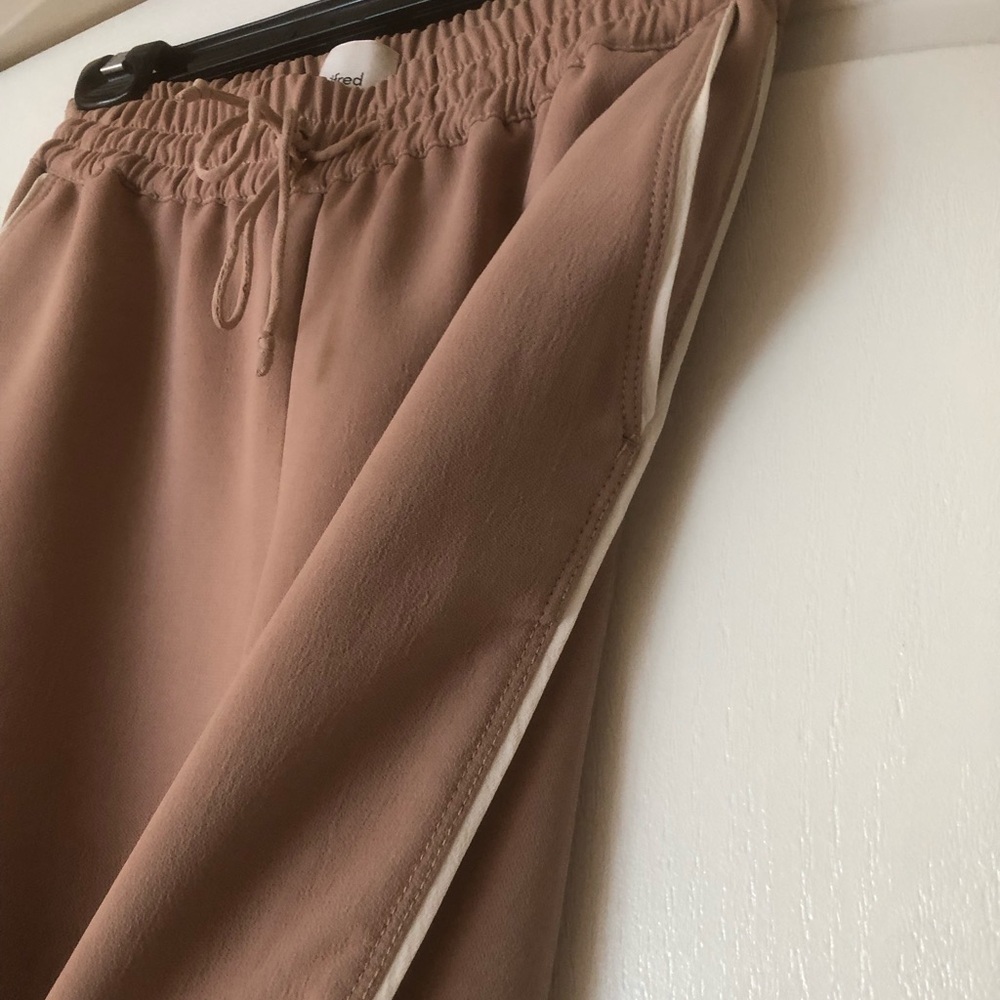 Aritzia Wilfred Buffon Pants